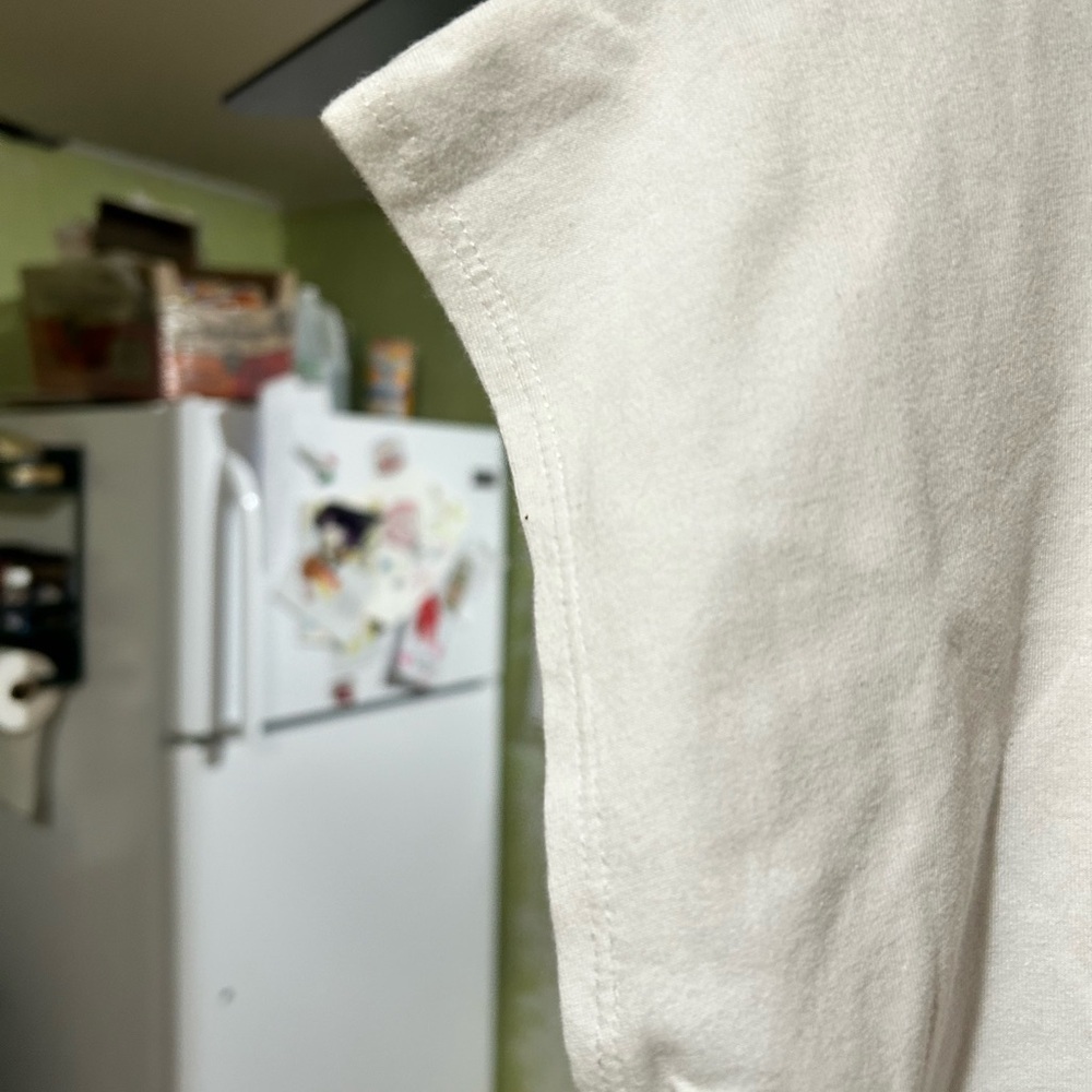 Sweet Salt White Graphic Tee size large - Picture 5 of 6